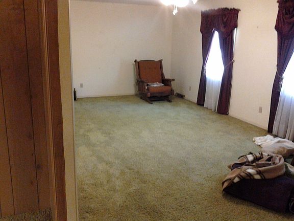 12 x 25 Living Room