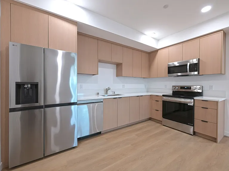 Sylvan House — Photo 14