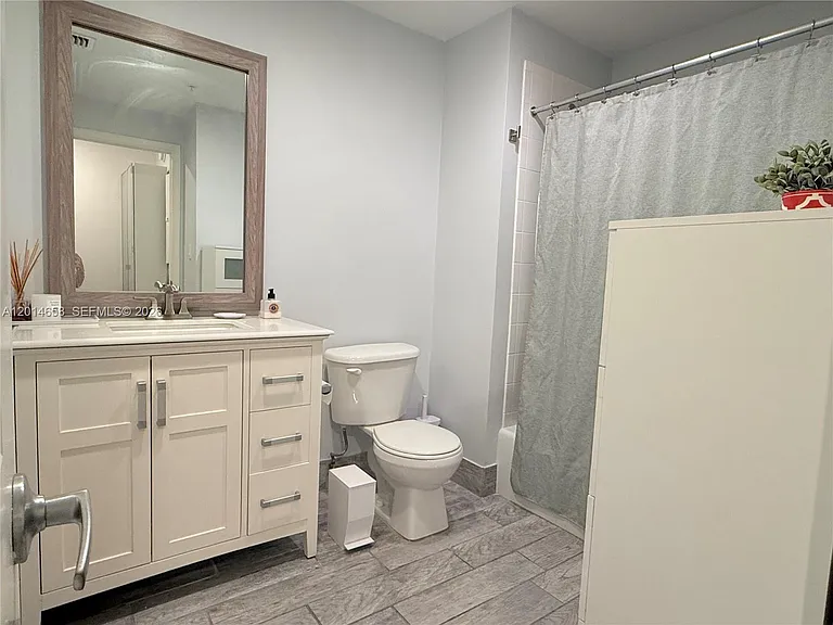 10 Aragon Ave #702 — Photo 7