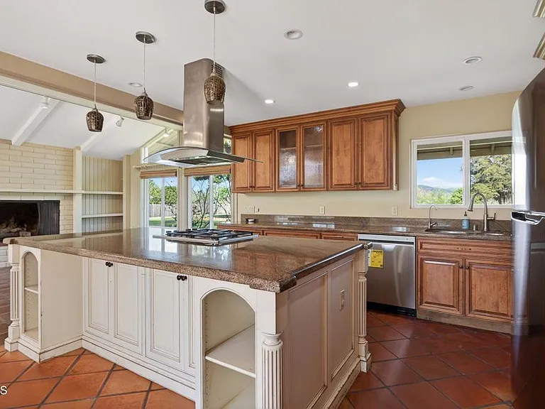 1525 Fairway Dr — Photo 15