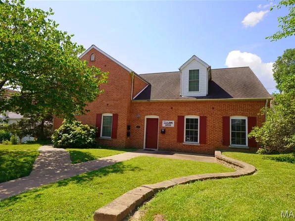 134 E 2nd St, Hermann, MO 65041