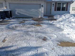 2949 Popplewood Ct, Suamico, WI 54173