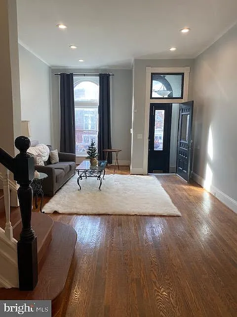 1921 Park Ave
