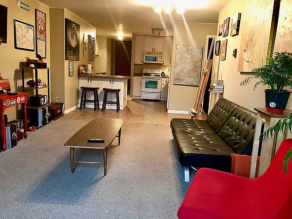 Living room. Kitchen. Entry.