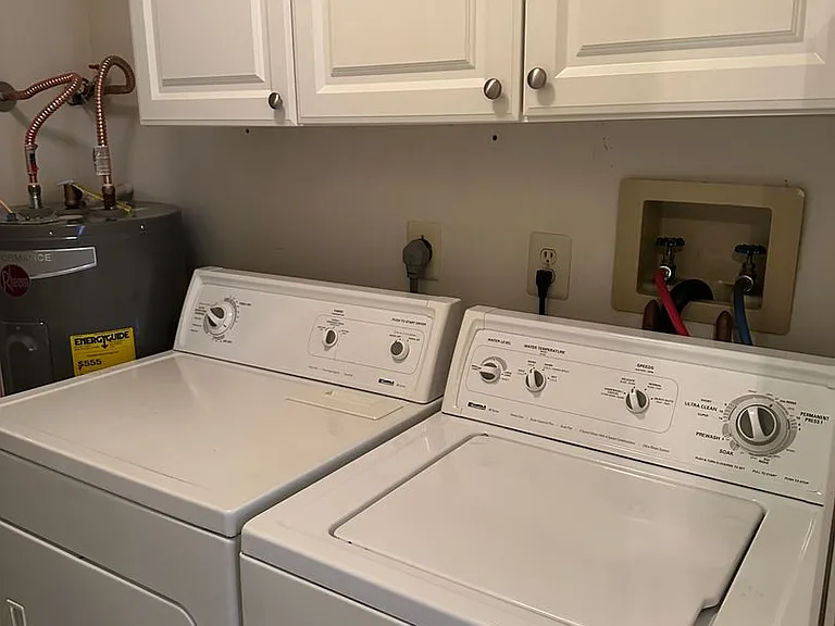 13 Michele Ct — Photo 5