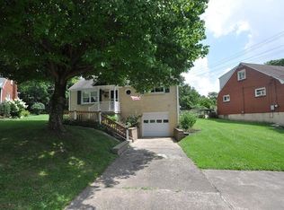 2710 Victoria Ct, Pittsburgh, PA