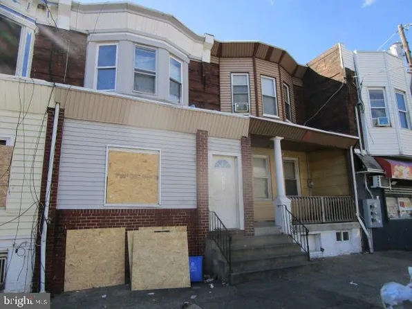 2132 S 67th St, Philadelphia, PA 19142