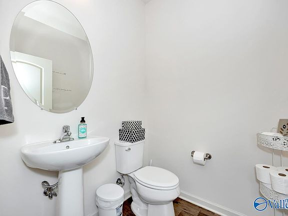 5th image of 335 Dovington Dr