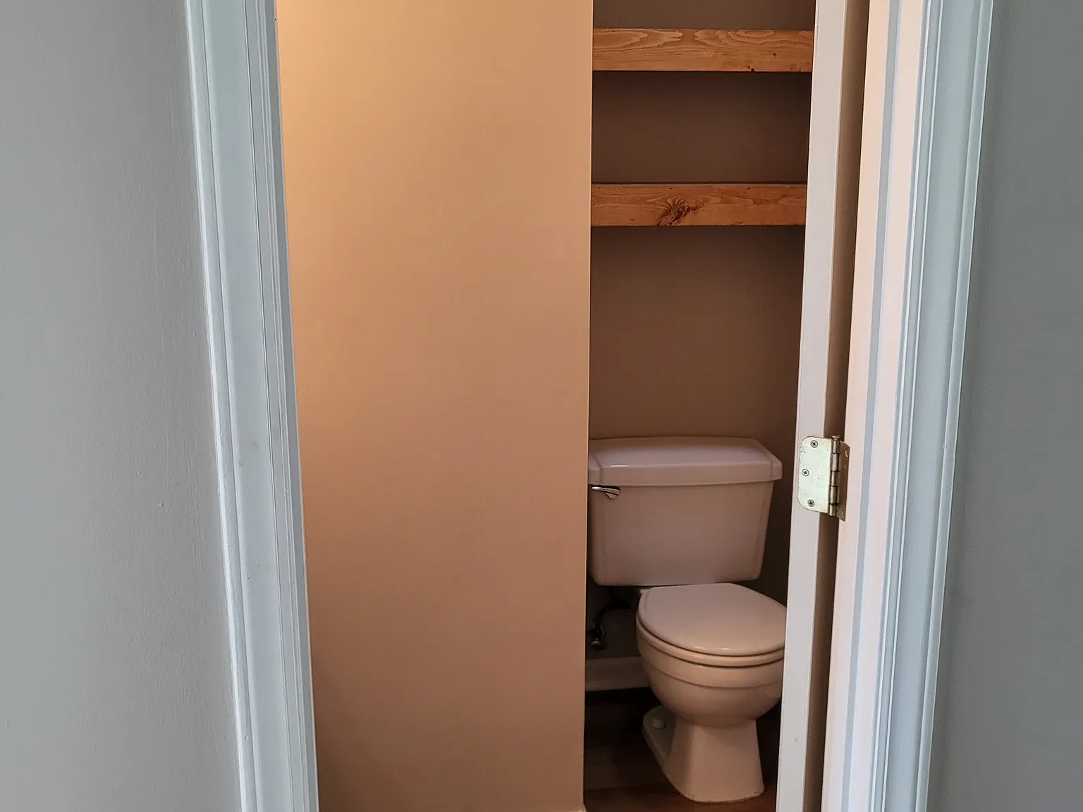 5645 Lighthall Ln — Photo 4