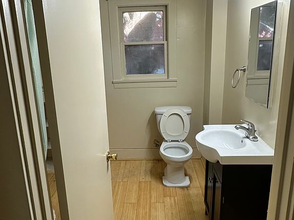4th image of 547 N Madison Ave #547