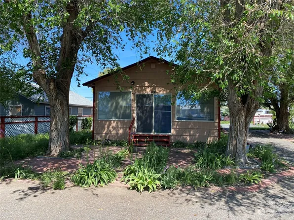 422 SE 5th Avenue, Soap Lake, WA 98851