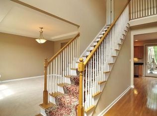 240 Erin Dr, Cranberry Township, PA 16066
