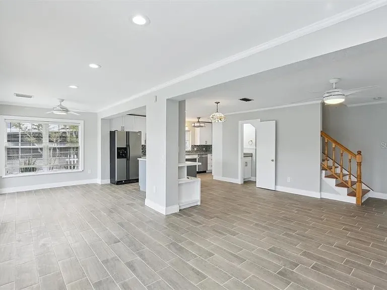 8706 Elmwood Ln — Photo 6