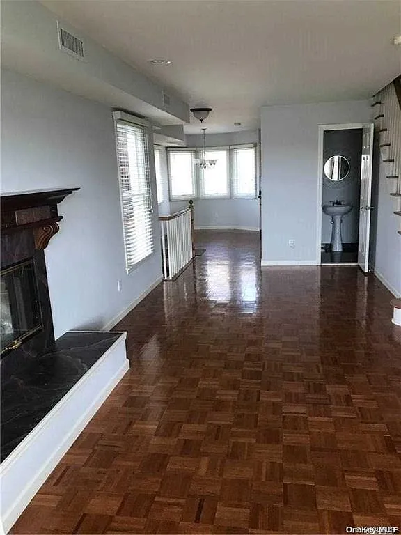 2 bed, 1.5 bath, 1000 sqft, $4,200 — Photo 3