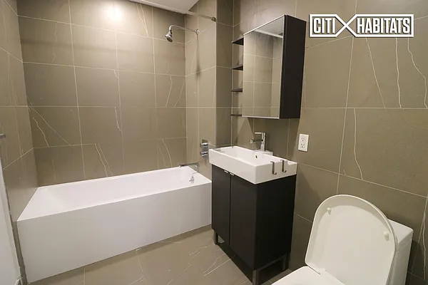 Rented by Citi Habitats | media 32