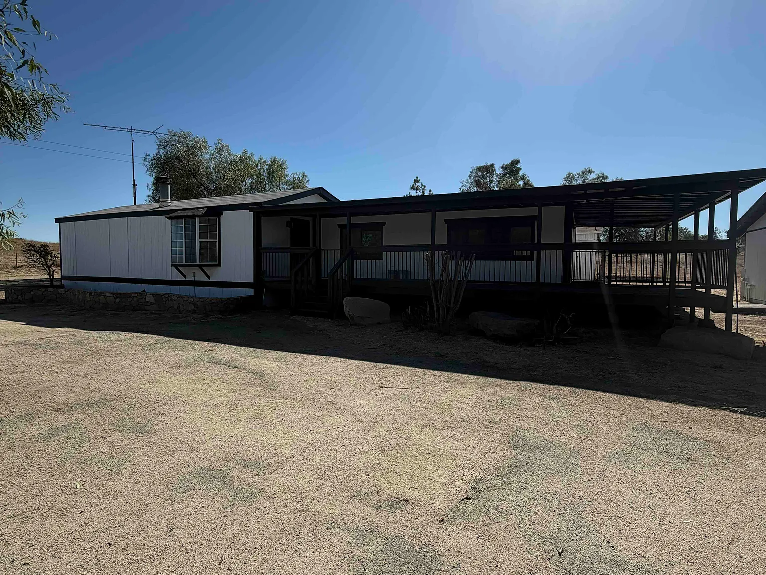 4 bed, 2001 sqft, $3,495 — Photo 1