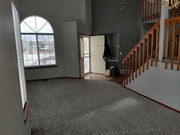 2020 New Carpet and Paint