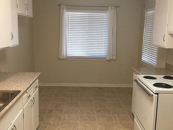 3rd image of 5264 Betty Way