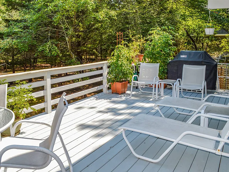 68 Springy Banks Rd — Photo 15