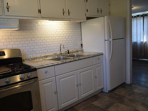 2nd image of 437 Midland Ave