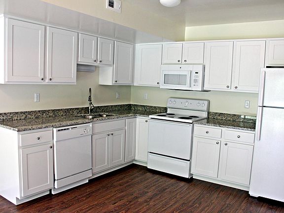 New kitchen with Granite Countertops