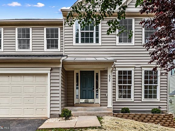 2nd image of 635 Holly Crest Dr