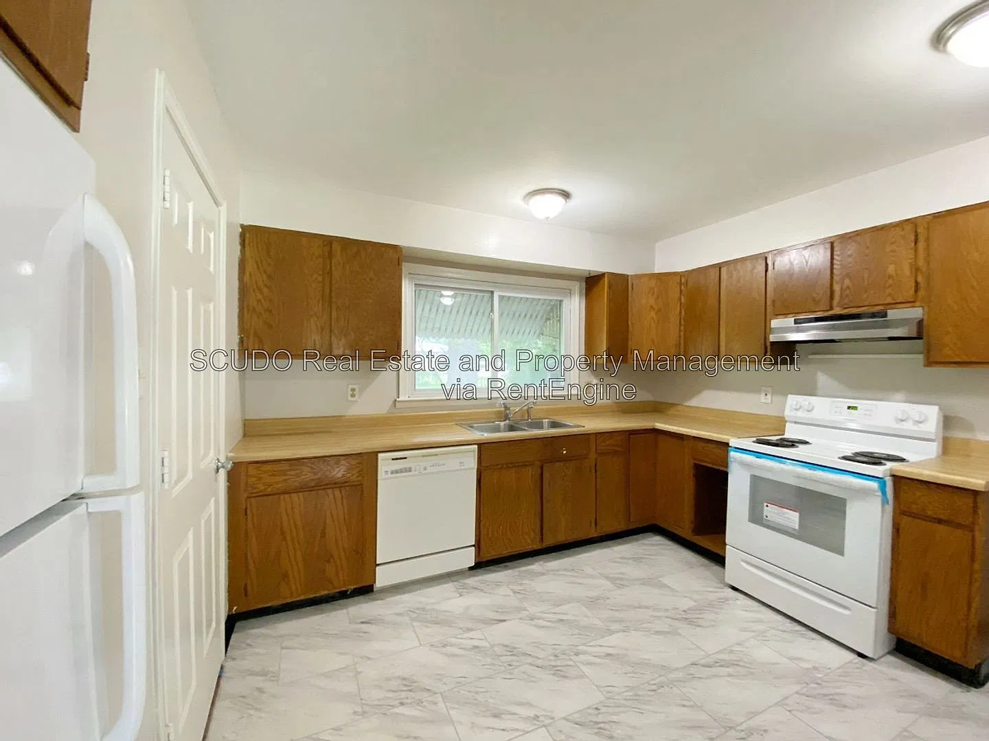 2 bed, 1.0 bath, 864 sqft, $1,250 — Photo 2