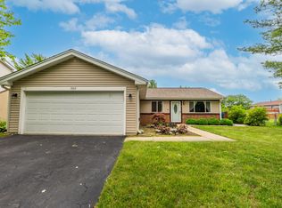 1865 Howe Ln, Hanover Park, IL 60133