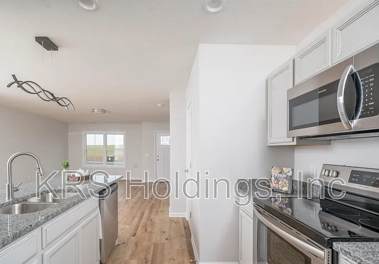 3007 Locust Grove Ct — Photo 2