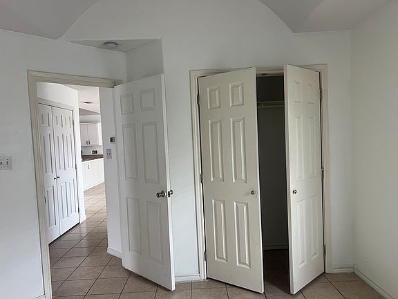 4th image of 1925 Summer Breeze Rd #2