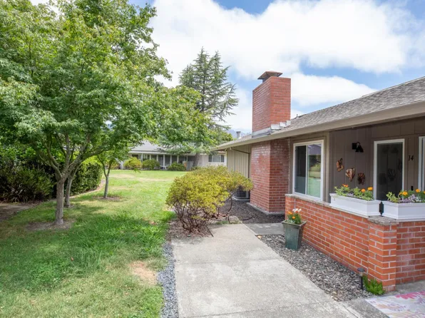 14 Woodgreen Street, Santa Rosa, CA 95409
