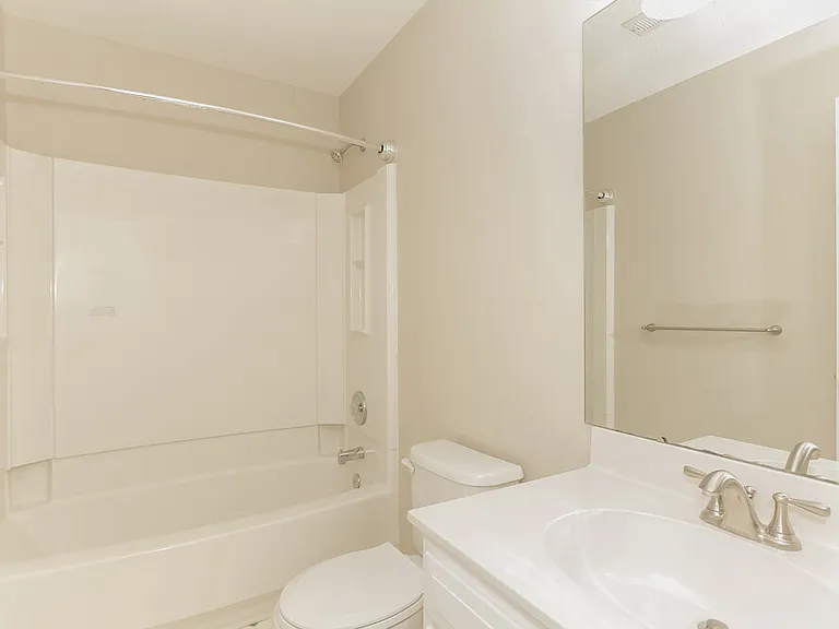 544 Carlisle Dr — Photo 16