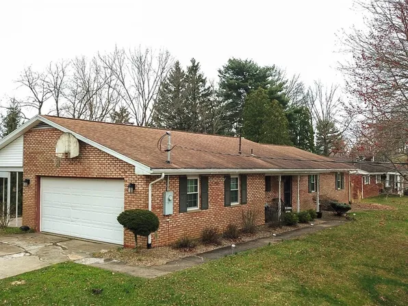 19 N Hills Dr, Parkersburg, WV 26104