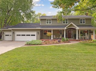 5914 Tamarac Ln, Edina, MN 55436