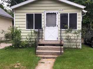 1019 Dakin St, Lansing, MI