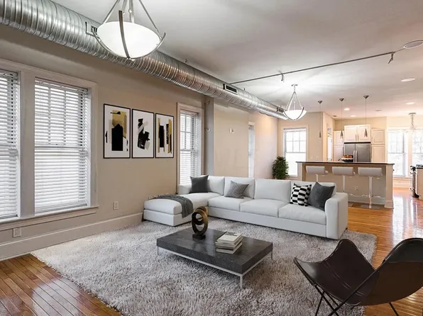 17 W 3rd Ave APT 202, Columbus, OH 43201