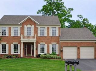 12651 Dusty Wheel Ln, Fairfax, VA 22033