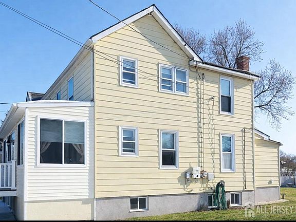 2nd image of 55 Lower Main St