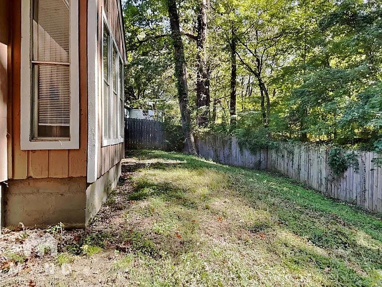 2406 Jenwood St — Photo 19