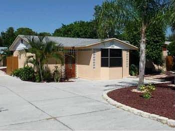 1st image of 220 Gulf Dr