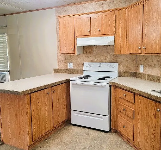54 Cannon Dr — Photo 10
