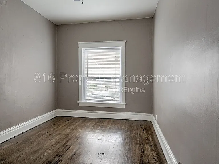 3233 Charlotte St #2S — Photo 11