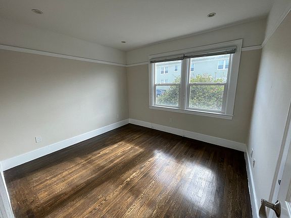 5th image of 1226 Page St #2508