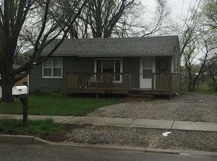 912 E 13th St, Lawrence, KS 66044