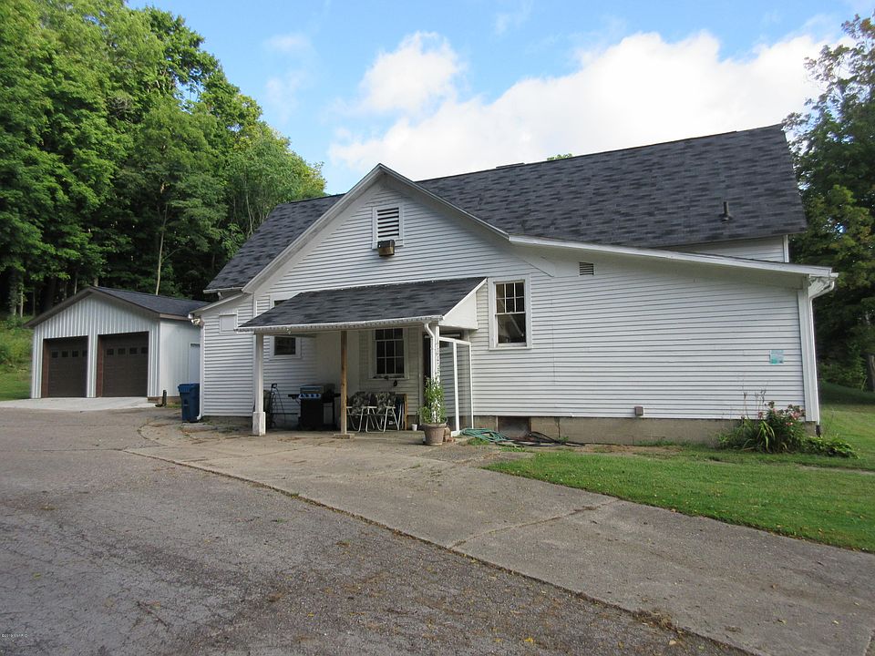 1st image of 3425 Douglas Ave
