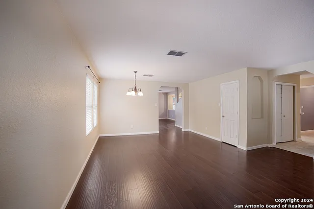 16526 Amberly Ct — Photo 5