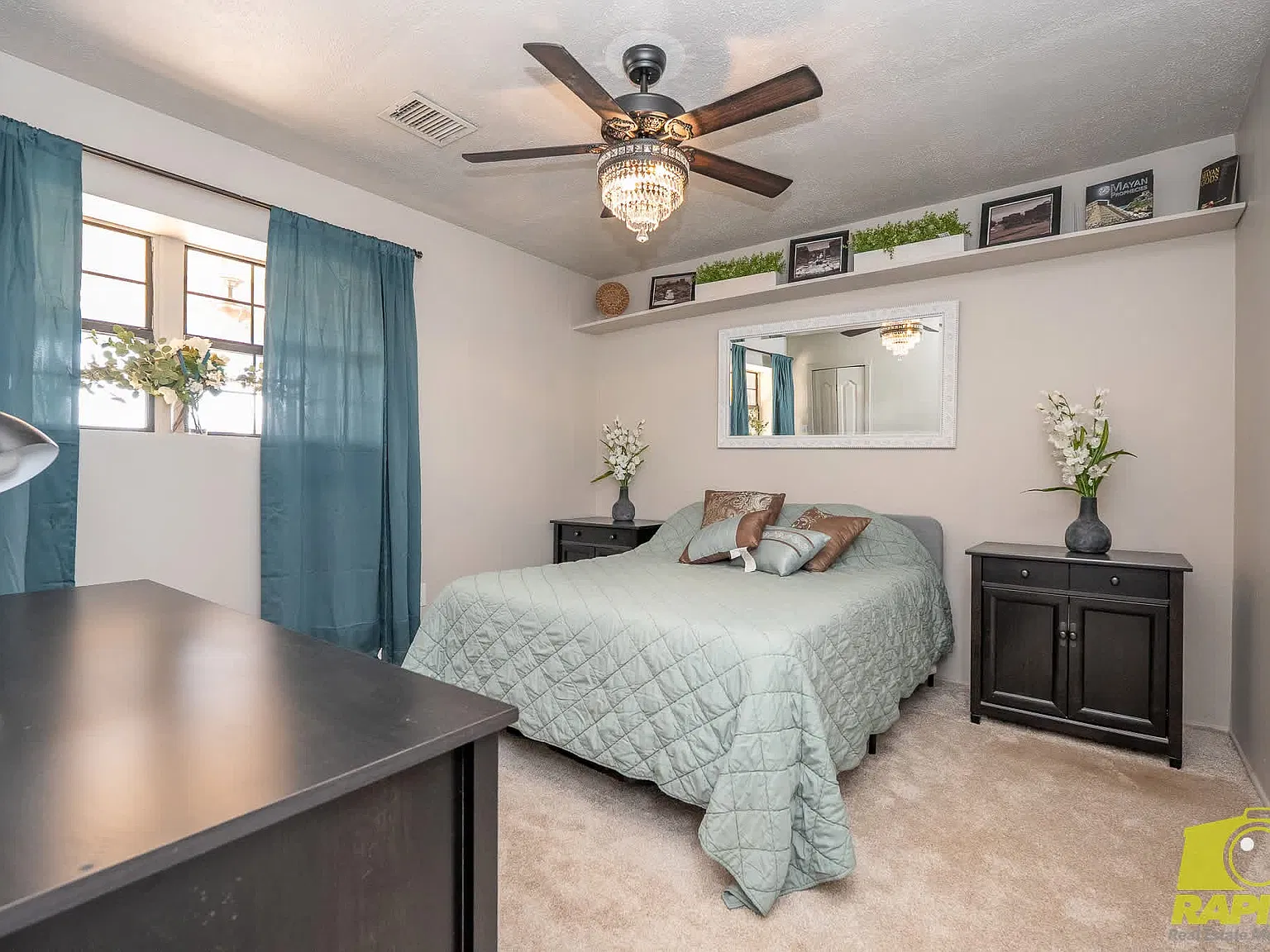 3 bed, 1569 sqft, $3,000 — Photo 2