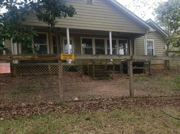 1010 Dotson Ln, Crystal Springs, MS 39059