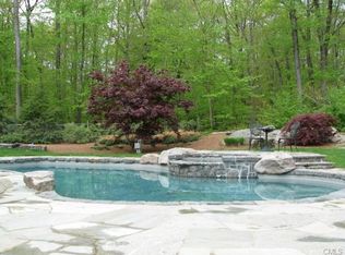 16 Robin Ln, Wilton, CT 06897