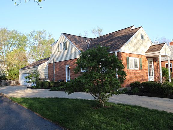 2nd image of 712 Acorn Dr